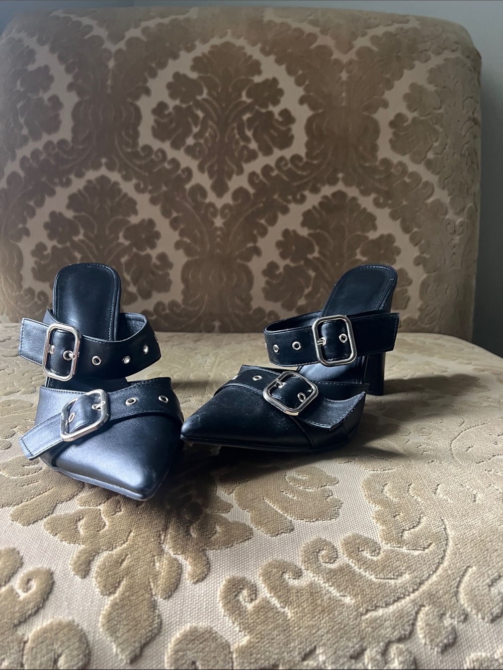 Amazon Black Pointed-Toe Buckled Heeled Mules
